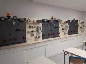 Salle électricité 3