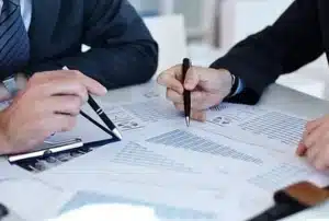 conseil d administration mfr rhone mains analysant des docum