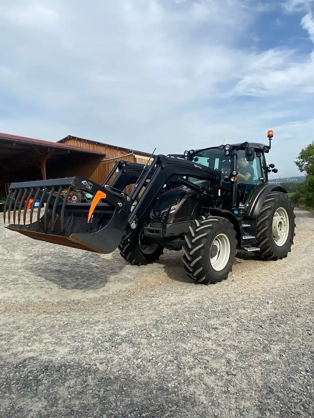 Pilotage de machines agricoles et travaux mécanisés à haute technicité
